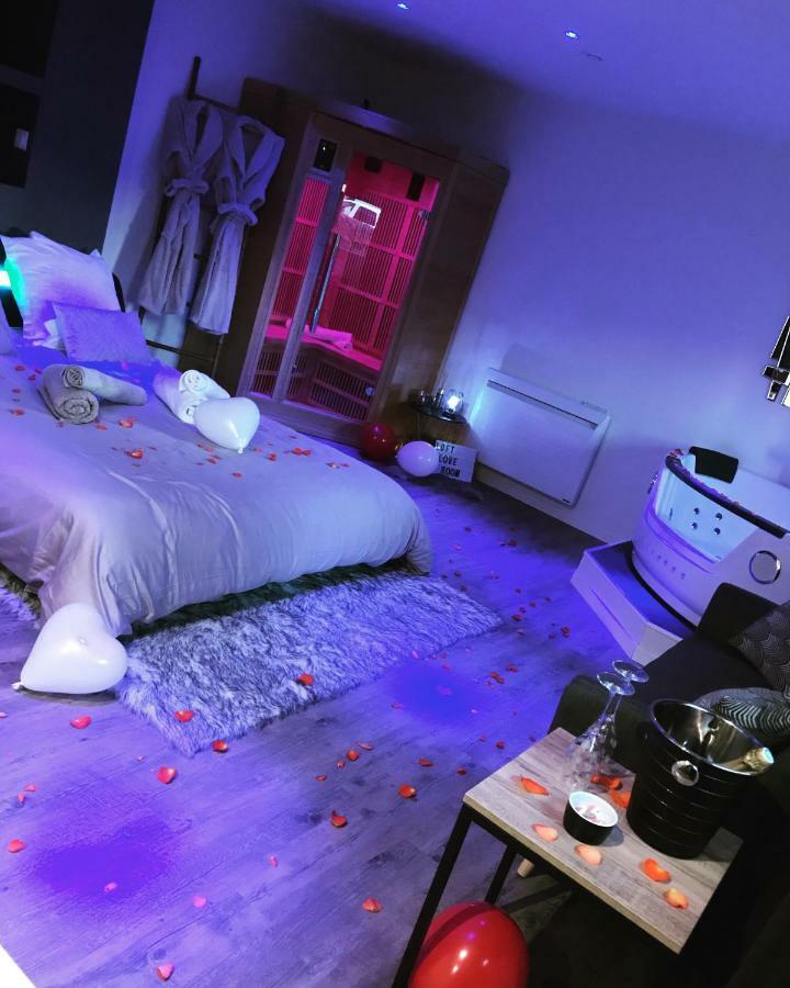 Sweet Love Romantique By Locationslepuyenvelay Le Puy-en-Velay Ngoại thất bức ảnh